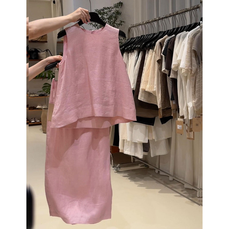 Gorgeous and Stunning Resort-Style Linen Vest Suit for Women, Summer Fashion, Elegant Sleeveless Vest and Skirt Two-Piece Set Gorgeous and Stunning Resort-Style Linen Vest Suit for Women, Summer Fashion, Elegant Sleeveless Vest and Skirt Two-Piece Set