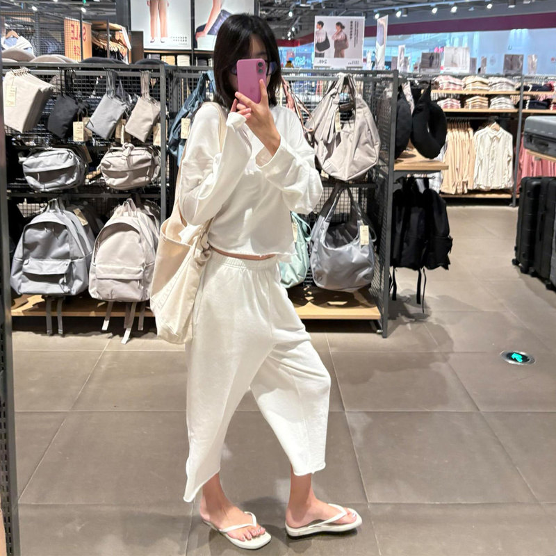 Korean Style Casual Sports T-Shirt Set for Women, Autumn Fashion, High-End Commuter White Sweatshirt, Wide-Leg Pants Two-Piece Set