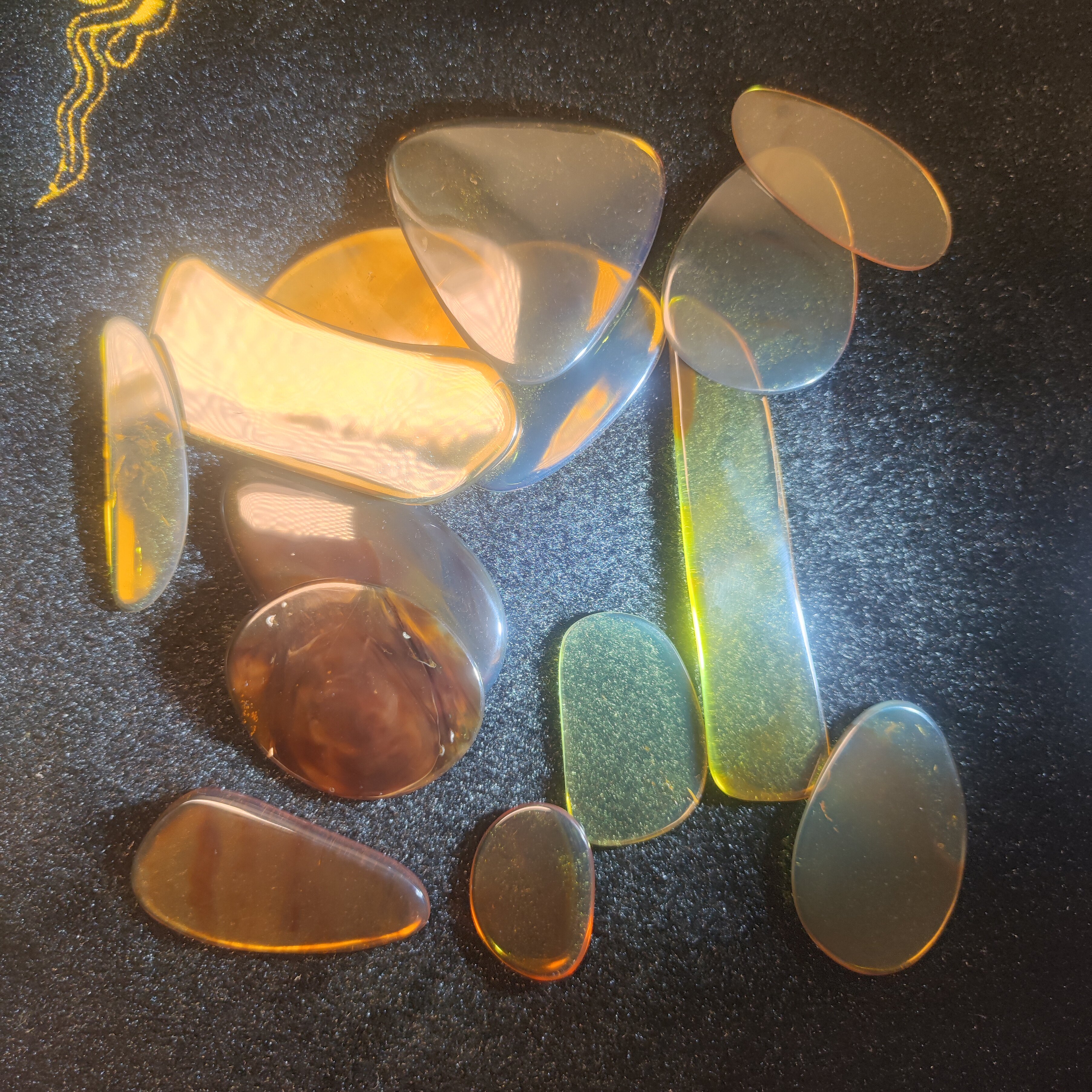Guasha Board from the Brand Hútáng, Natural Burmese Amber Fossils, Insect Amber, Plant Amber, Special Amber
