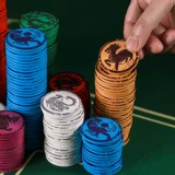 Игра на материковую часть на заказ техасская покерная керамика валюта валюта с высокой анти -псевдо -фальсифицированной посвящена шахматам и картонам Маджонга и карточной комнате