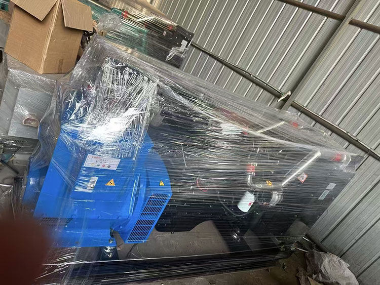 柴油发电机组120千瓦康明斯6BT油田矿区专用电源