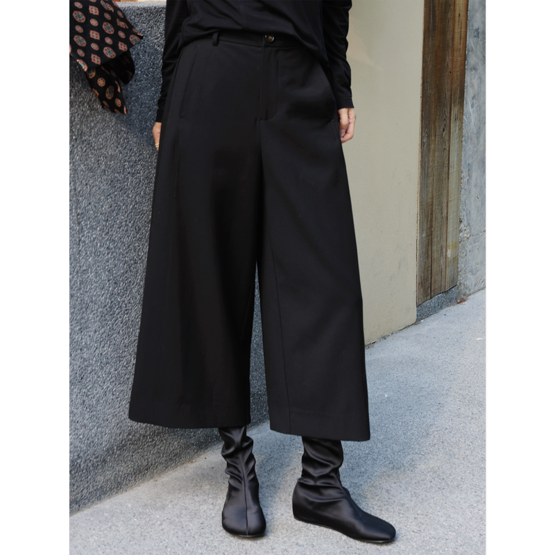 Tt Designer [Mo Yin] Tencel Wool Blend Draped Wide-Leg Eight-Point Pants for Women, Matte Texture Slimming Dress Pants