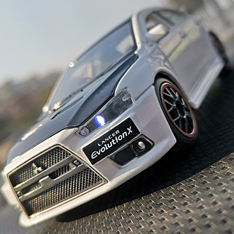 Shidai Mitsubishi Wing God EVO Auto Swing Piece Racing Model Trend Creative In-car Ornament Retrofit Boy High-end