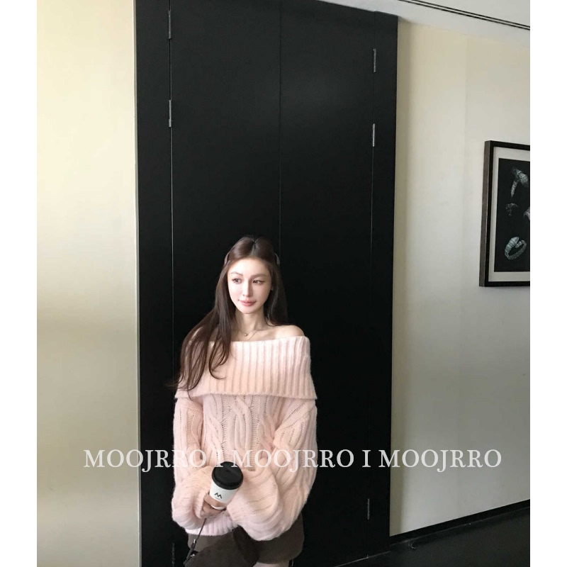 Pink One-Shoulder Cable Knit Sweater for Women, Autumn and Winter Thickened Knitwear, Loose and Lazy Style, Slimming Long-Sleeve Pullover Top