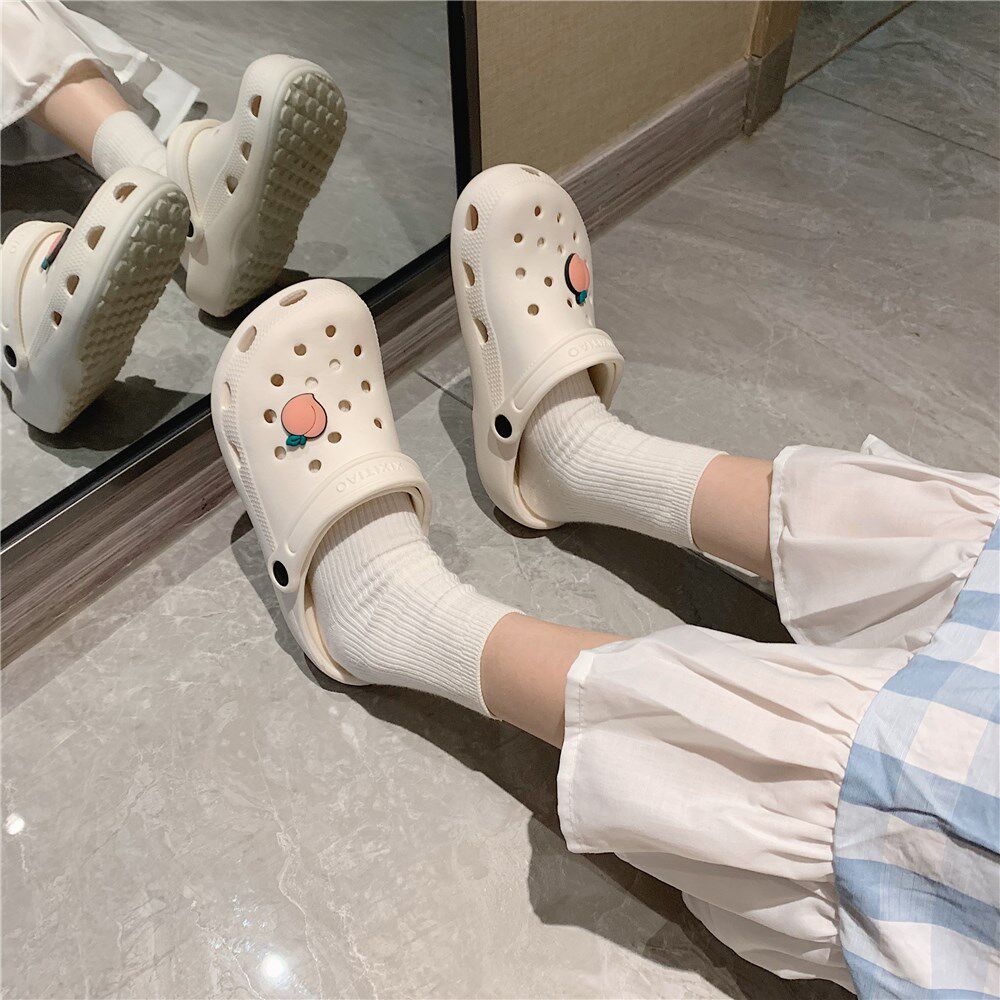 New style hole shoes trendy small fresh fruit students non-slip summer beach couple sandals and slippers good for men and women