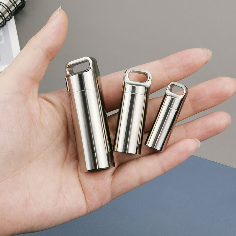 Pure titanium portable medicine box sealed waterproof and moisture-proof key chain medicine bottle multi-grid sub-package medicine outdoor carry-on first aid