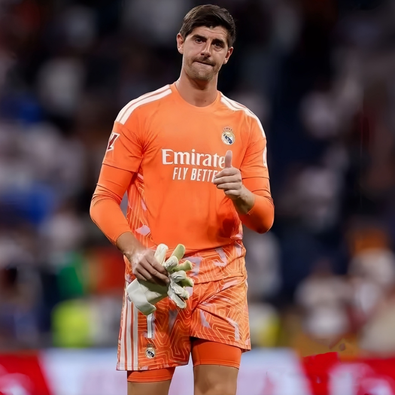 2627 Real Madrid Orange Long-Sleeved Goalkeeper Uniform No. 1 Courtois Short-Sleeved Suit Goalkeeper Uniform 2627 Real Madrid Orange Long-Sleeved Goalkeeper Uniform No. 1 Courtois Short-Sleeved Suit Goalkeeper Uniform