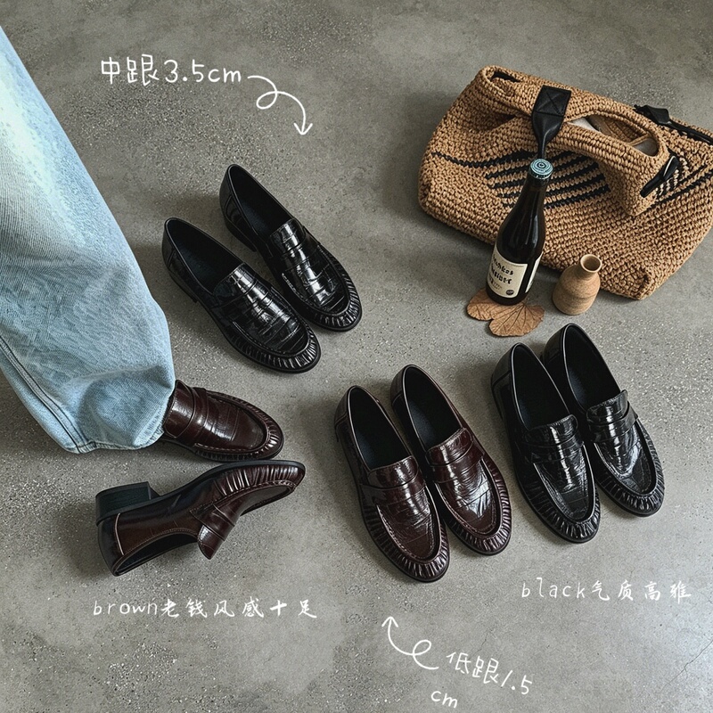 Mr. Lu's Old Money Style Slip-On Loafers for Women, Black British-Style Leather Shoes, Mid-Heel, Versatile Pleated Row Single Shoes Mr. Lu's Old Money Style Slip-On Loafers for Women, Black British-Style Leather Shoes, Mid-Heel, Versatile Pleated Row Single Shoes