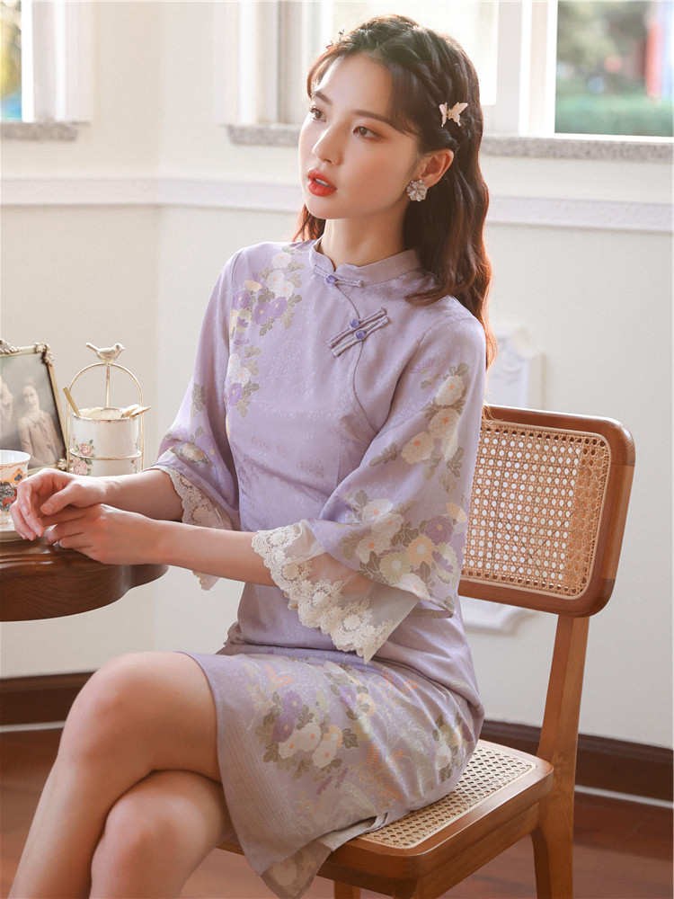 2022 New Summer Fashion Qipao Girl Small Child Erosion Bone Young Chinese Wind Improved Version Foreign Dress