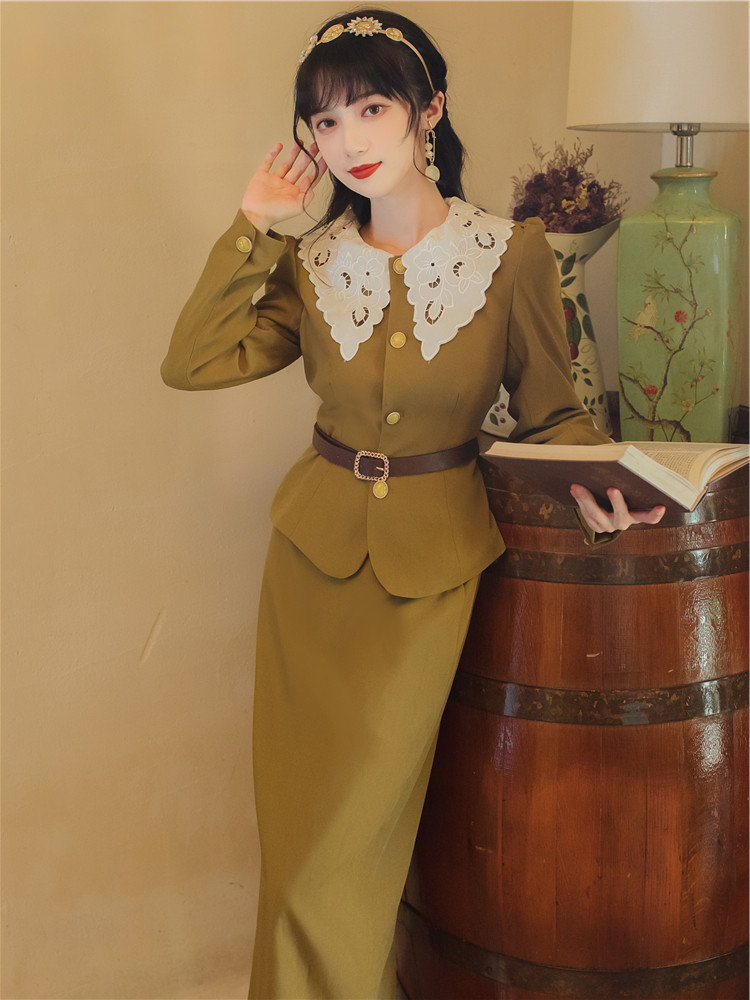 Suit Skirt Suit Autumn Winter 2021 New Port Wind Retro Chic Yingren Wind Fried Street Temperament Two Style Suits