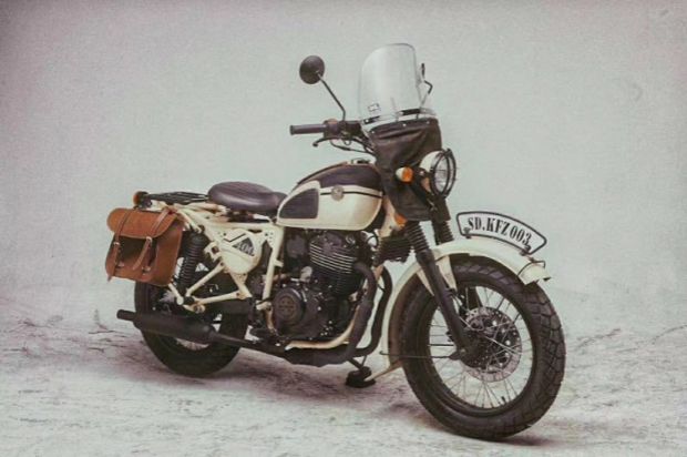 18 inch Xu Feng chống kính vạn năng dính vua SR400 Xe máy Harley sửa đổi kính chắn gió phía trước Nhật Bản sửa đổi retro - Kính chắn gió trước xe gắn máy kính chắn gió xe moto