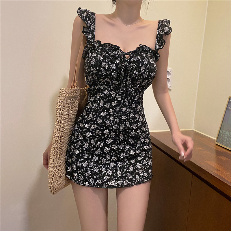 Swimsuit Women 2020 New Sexy Hot Spring Show Thin Cover Belly Dress Small Chest Gather Korean Swimsuit