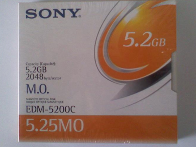 5 2G MO disc (EDM-5200C) 5 2GB MO magneto-optical disc