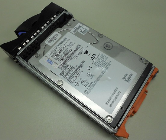 IBM 5206 06P5795 24P3720 06P5764 73 4GB 73G Optical Hard Disk 10K FC