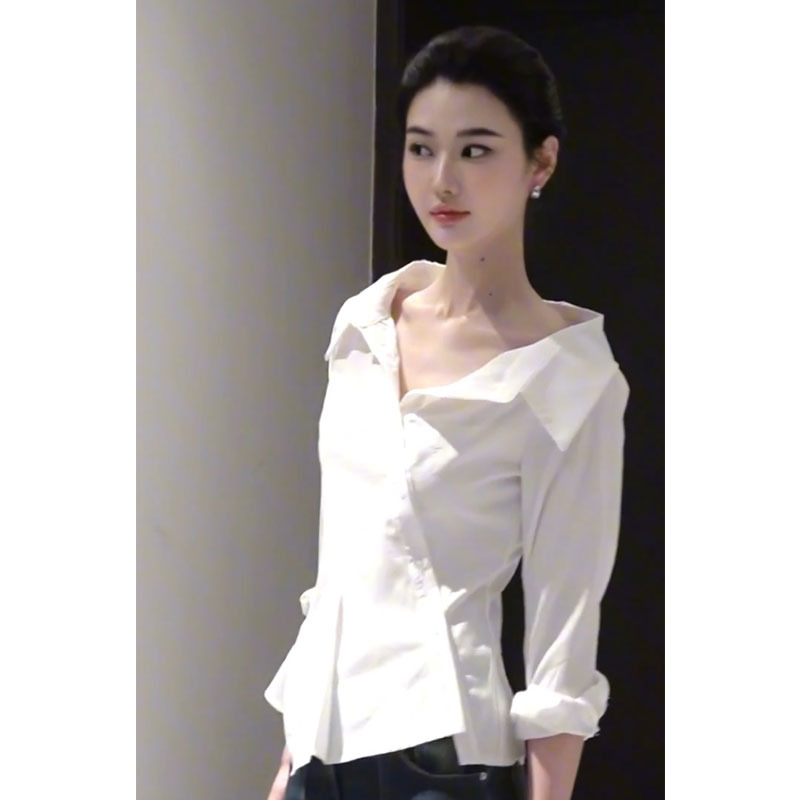 White Asymmetrical Button Off-Shoulder Long-Sleeve Shirt, New Autumn Design, Pure and Elegant, Slim-Fitting, Waist-Cinching Korean Women's Blouse Top White Asymmetrical Button Off-Shoulder Long-Sleeve Shirt, New Autumn Design, Pure and Elegant, Slim-Fitting, Waist-Cinching Korean Women's Blouse Top