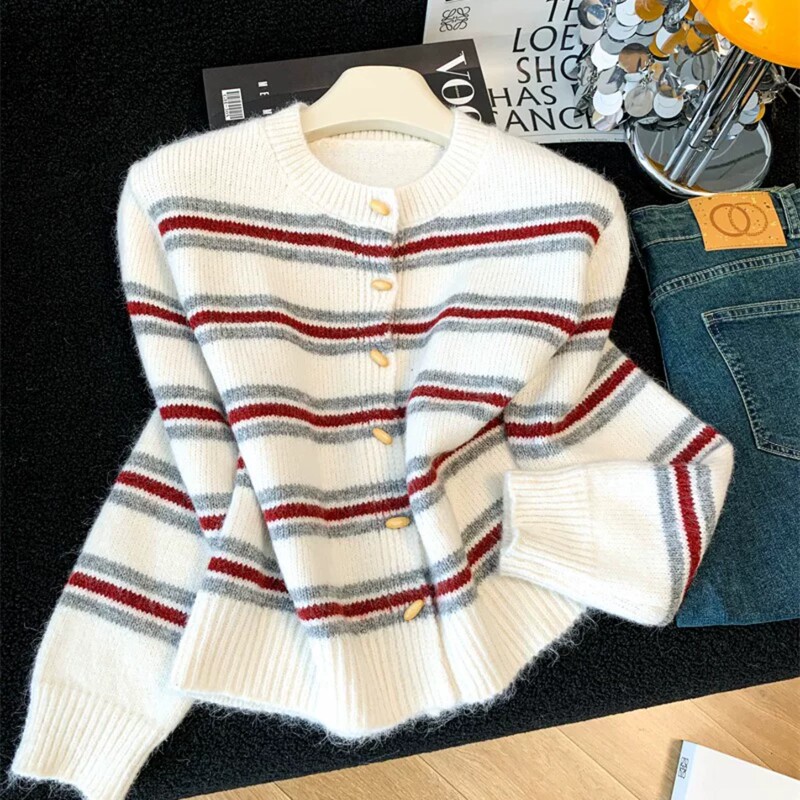 Korean Style Contrasting Striped Sweater Jacket for Women, Cardigan for Autumn and Winter, Loose and Lazy Style, Soft and Cozy Knitted Top Korean Style Contrasting Striped Sweater Jacket for Women, Cardigan for Autumn and Winter, Loose and Lazy Style, Soft and Cozy Knitted Top