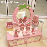 Красочный туалетный столик