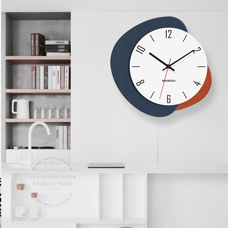 Internet-Famous Silent Wall Clock, Luxury and Stylish Home Clock, Wall-Mounted Silent Abstract Quartz Clock