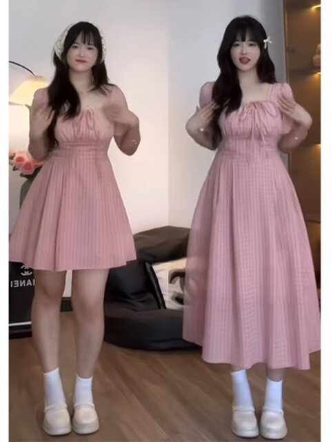 Plus-Size Unique Design Square-Neck Dress for Summer, Slimming Waist, Tummy-Concealing, Elegant and Distinctive Dress