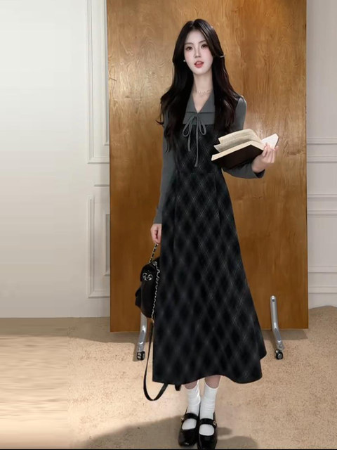 Plus-Size Retro Plaid Two-Piece Dress for Women, Autumn and Winter, Slimming for Chubby Girls, Niche Waist-Cinching, Preppy Style Dress