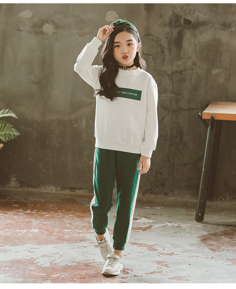 Quần áo bé gái mùa hè 2018 mới cho bé quần áo thể thao giản dị Quần áo bé gái cotton ngắn tay hai mảnh đồ bơi trẻ em quần rời
