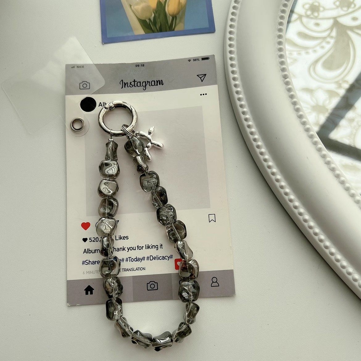 High-End Stone Crystal Phone Case with Short Chain, Versatile Wrist Accessory, Short Chain Clip Keychain, Portable for Women