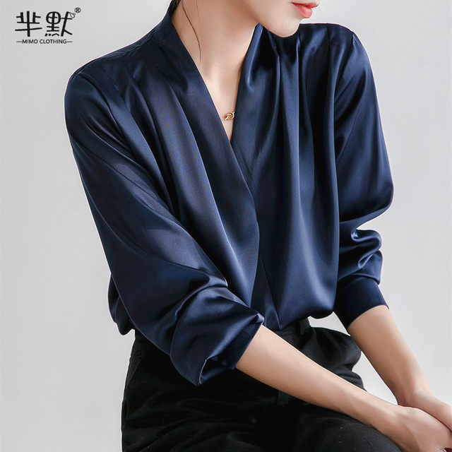 2023 spring and summer new high-end chiffon satin V-neck shirt women's long-sleeved French top temperament professional shirt