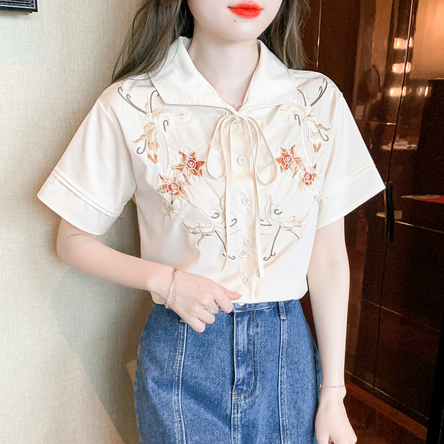 French style 2023 summer new shirt chiffon retro exquisite trumpet sleeve foreign style short-sleeved doll collar plant flower