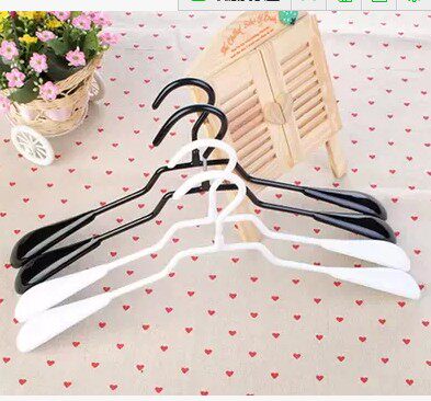Beijing clothing shelves white leather hangers Adult hangers Clothing one-piece hangers Non-slip hangers Pants racks