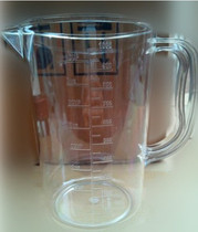 Acrylic plastic measuring cup 500ml with graduated PC volume kettle 1 2 3000ml high temperature resistant milk tea shop supplies
