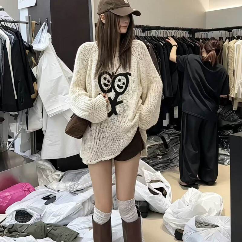 Retro Embroidered Cartoon Stickman Long-Sleeved Pullover Sweater for Women, New Autumn and Winter Style, Loose and Versatile Hollow-Out Knit Top