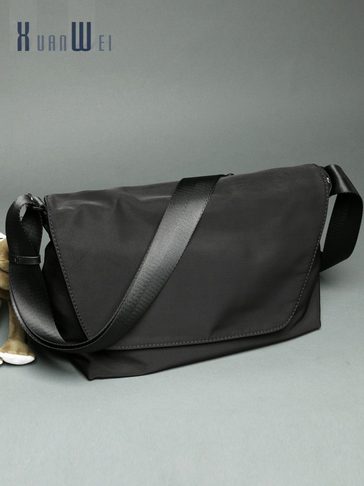 Xuan Men's Single Shoulder Bag Men's Slipper Bag Female Capacity Tide Case Casual Casual Clothing Clothing Clothes