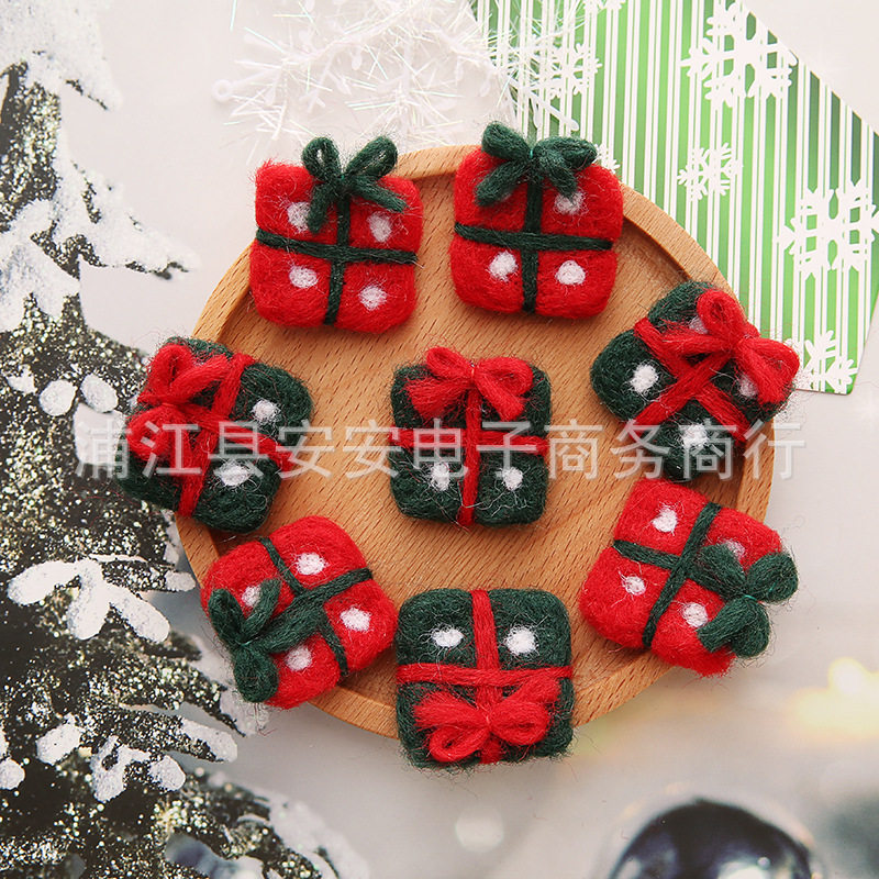 Wool Felt Gift Boxes Christmas Decoration Supplies Hair Accessories Brooches Material Gift Boxes Christmas Tree Pendants Garland Accessories