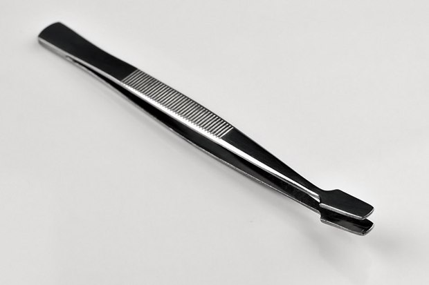 Anti-shake wide flat flat mouth duckbill makeup clip Stamp pliers Tweezers False eyelashes Daily life Multi-purpose