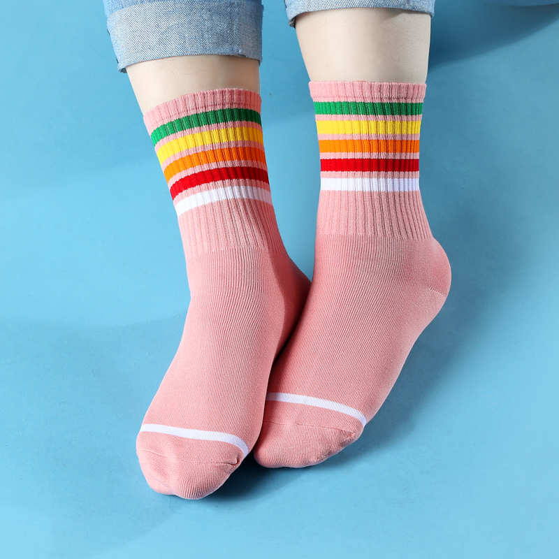 Split sound Rainbow striped Korean version Ms pure cotton midbarrel socks Sox children Deodorant Warm Autumn Winter Middle Cylinder Cotton Socks