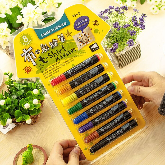 Male lion hand-painted T-shirt dress Painted Pen Cloth Shoes Painting Clothes Special Graffiti Pen DIY Coloring Pen Textile Paint