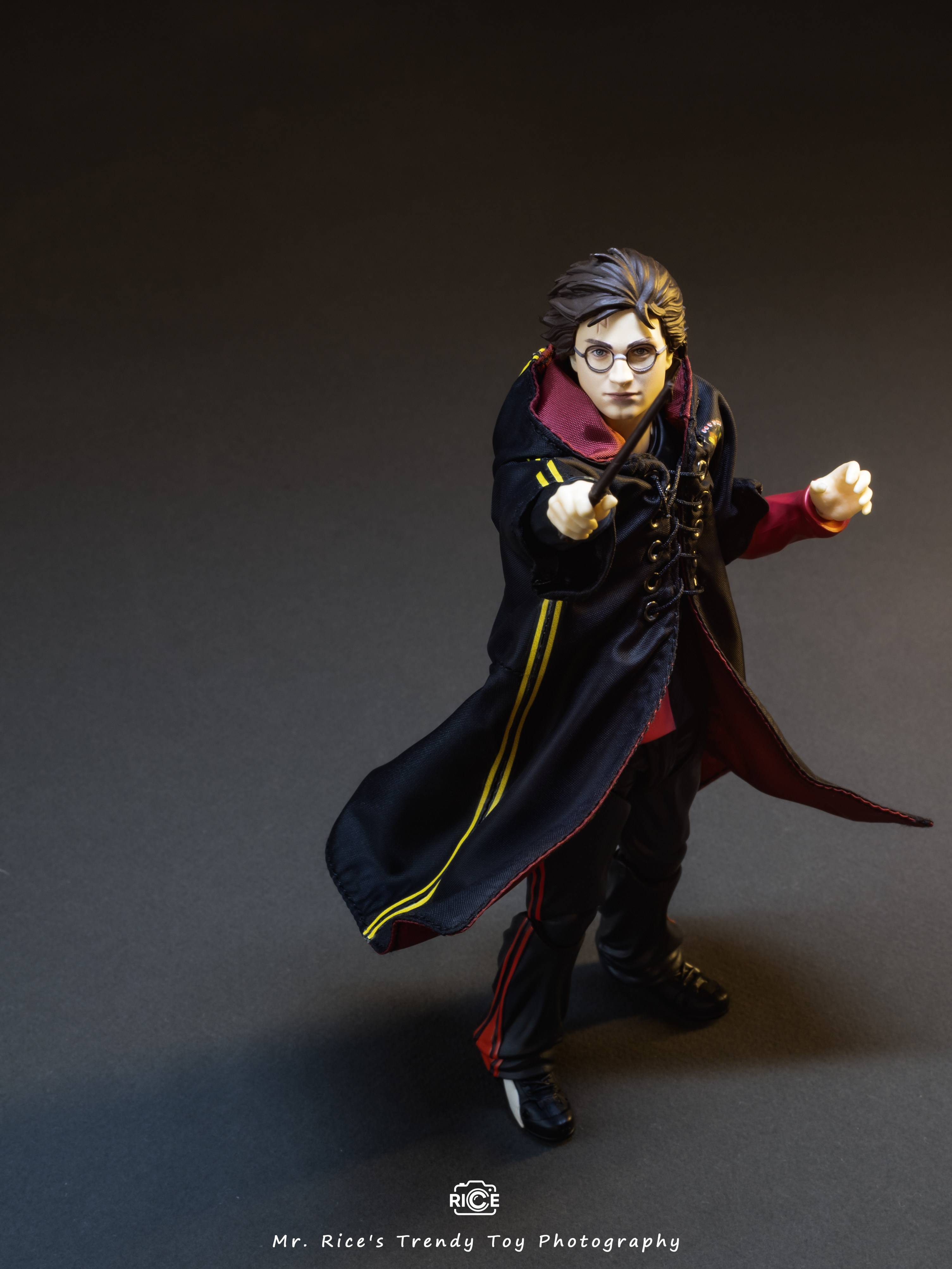🔥揭秘黑魔法师的秘密装备!万代SHF哈利波特魔法袍,变身巫师超简单 -手办-淘宝好物网