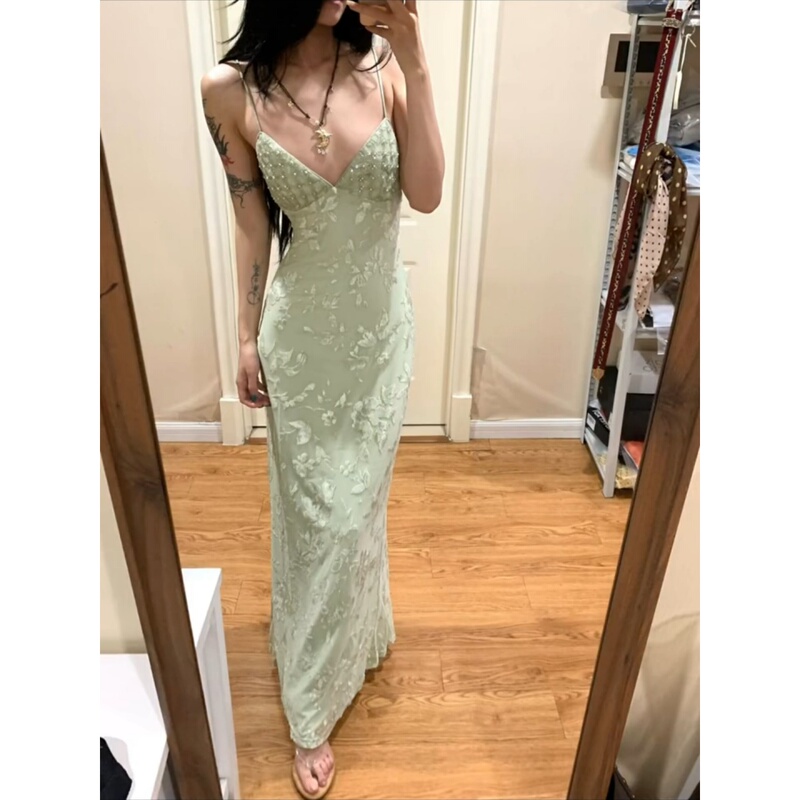 French Sexy Green V-Neck Suspender Dress for Women, Summer Elegant Slim-Fitting Hip-Hugging Long Skirt, Birthday Dress Skirt French Sexy Green V-Neck Suspender Dress for Women, Summer Elegant Slim-Fitting Hip-Hugging Long Skirt, Birthday Dress Skirt