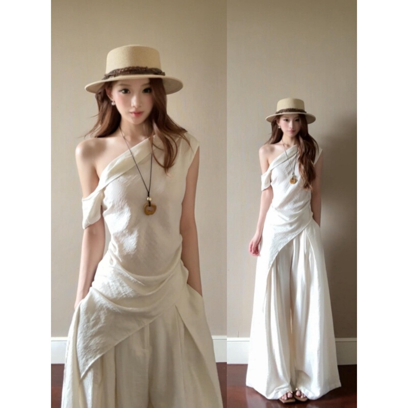 Korean Style Outfit Set for Women, Summer, Very Stylish, Ramie White Off-Shoulder Top, Casual Wide-Leg Long Pants Two-Piece Set Korean Style Outfit Set for Women, Summer, Very Stylish, Ramie White Off-Shoulder Top, Casual Wide-Leg Long Pants Two-Piece Set