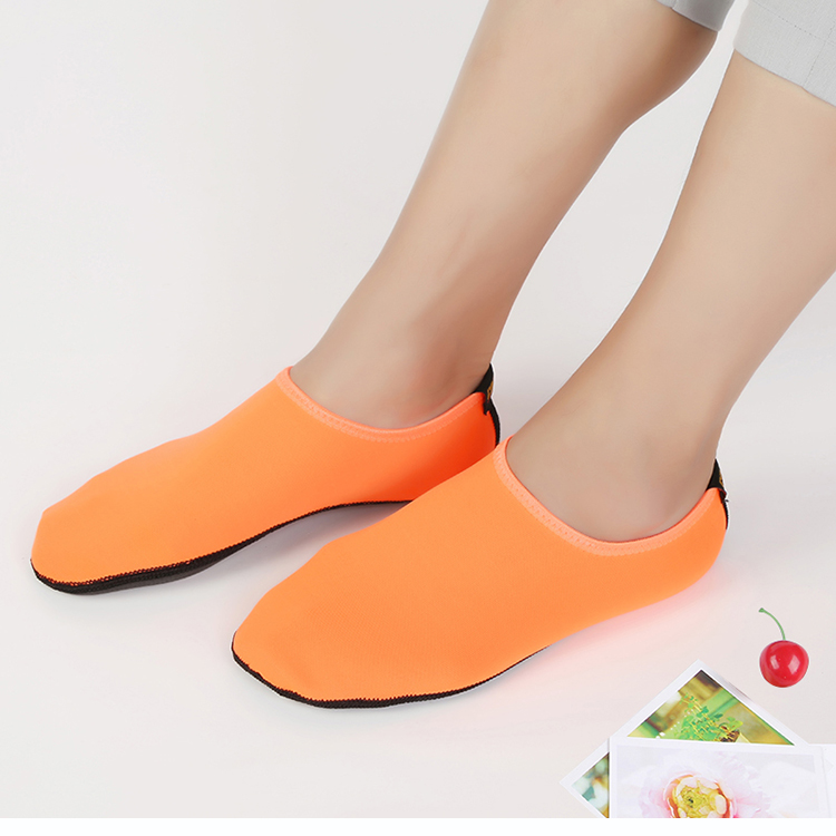 Vớ sàn dành cho người lớn đáy dày giáo dục sớm chống trượt cho nam và nữ trong nhà mùa xuân và mùa thu cao su chống thấm nước mềm và giày đế mềm quần tất siêu mỏng mùa hè