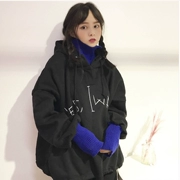 Phong cách Harajuku phiên bản Hàn Quốc của ulzzang cổ cao cộng với nhung trùm đầu in chữ áo len bf sinh viên áo dài