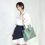 Сумка через плечо, вместительный и большой ноутбук, вместительная и большая сумка на одно плечо, из натуральной кожи