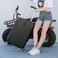 Ретро -прямой угловой модель/ослепительный черный