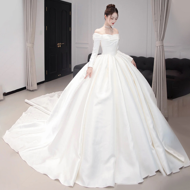 High-end wedding dresses brides 2023 Winter new retro rework wedding main yarn satin finish Trailing Veil palace Winds-Taobao