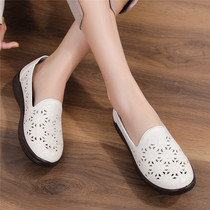 The new mom sandals summer middle-aged shoes comfortable soft flat non-slip middle-aged and elderly people nv pi xie crocs