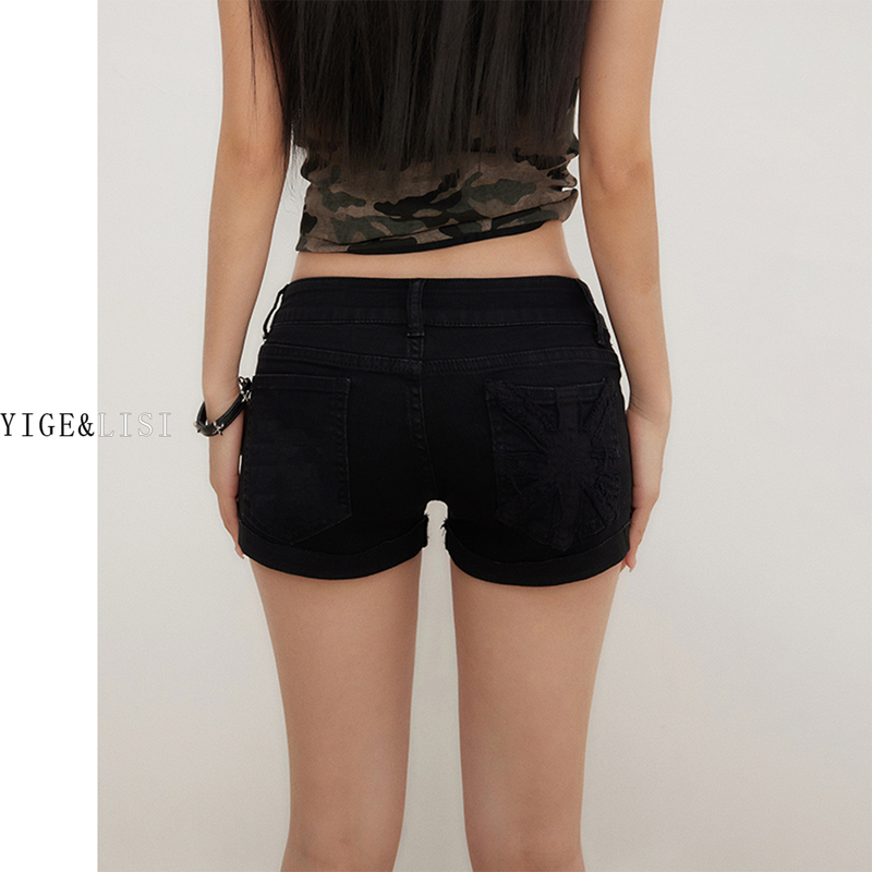 American-Style Black Low-Waist Denim Shorts for Women, 2026 Spring New Slim-Fit, Flattering, Hot Girl Elastic Hip-Hugging Hot Pants