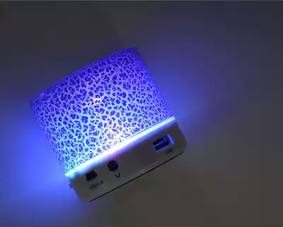 Colorful light small steel gun audio bluetooth speaker A9 crack shell Radio card computer speaker available car