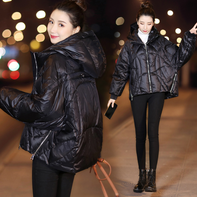 Ogoods Bright Face Down Clothes Woman Short 2020 New Fashion Ins light slim and small sub white duck suede small damp