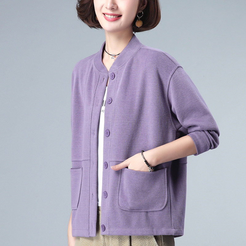 2021 Spring and autumn new small sub long sleeves shirt jacket Short middle aged women's blouse with thin cardiovert sweatshirt