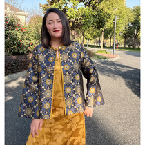 New Chinese style mulberry silk coat with large and small floral patterns. Long-lasting regular script and Song Dynasty brocade round neck silk top.